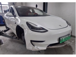 特斯拉Model3受损车辆1台