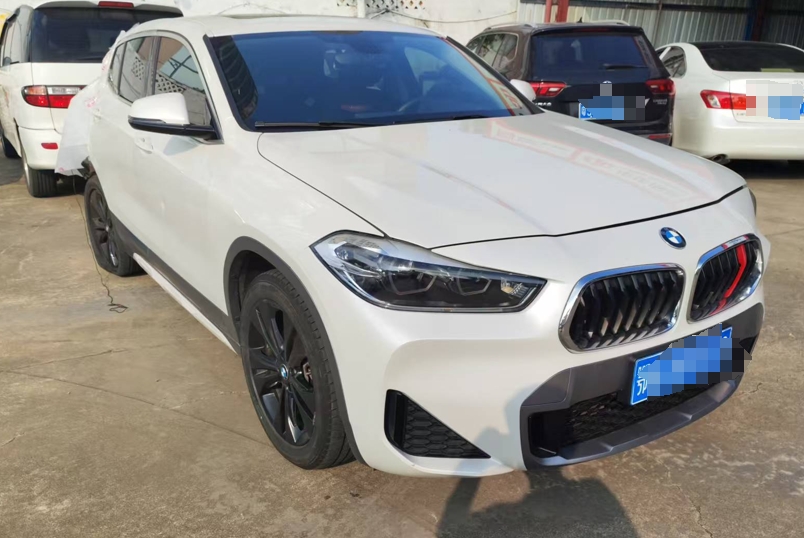 宝马牌BMW7156AS受损车辆1台