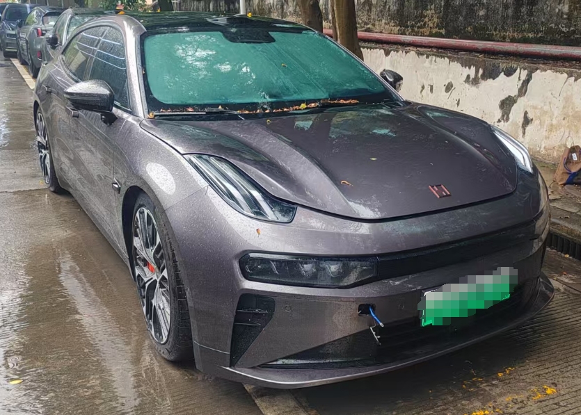 极氪牌MR7003BEV104受损车辆1台